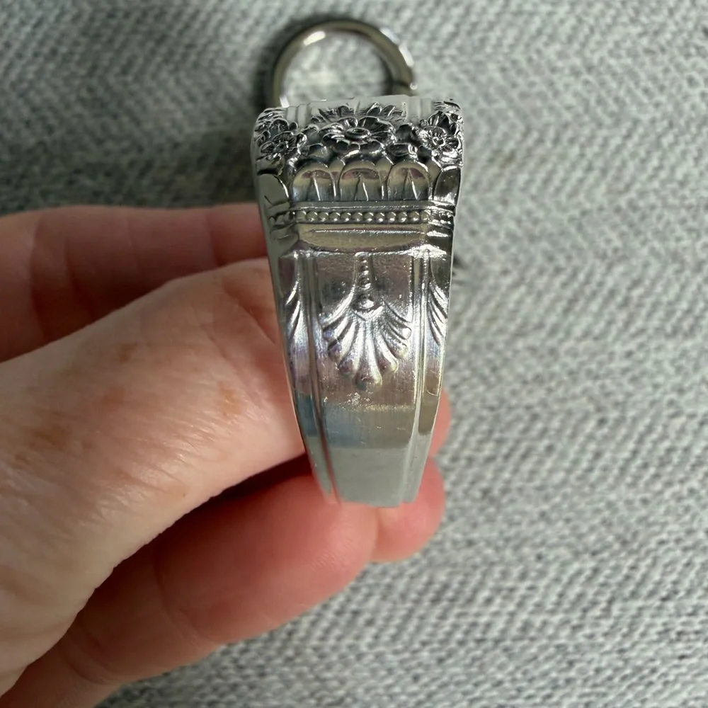 First Love Heart Keychain - Picture 4 of 6